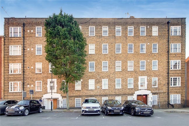 Spacious 3-Bedroom Flat with Open-Plan Living – N1 Main Photo