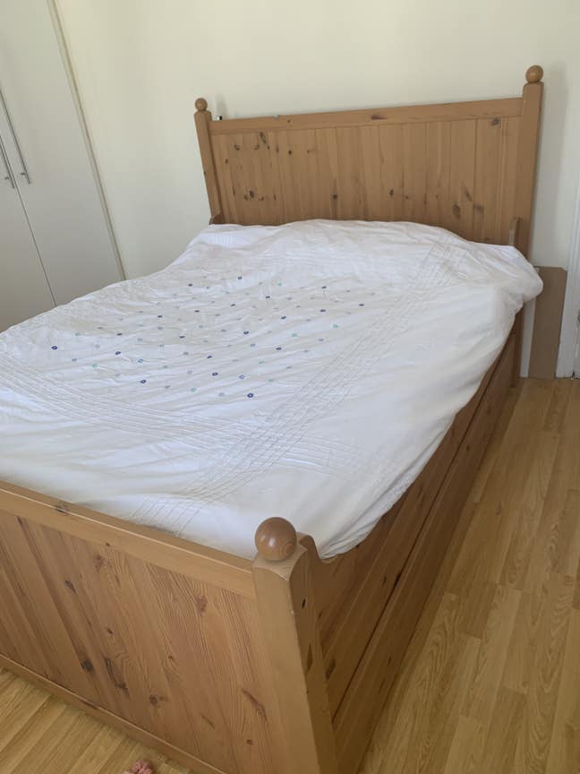 Bright, clean double room  Main Photo