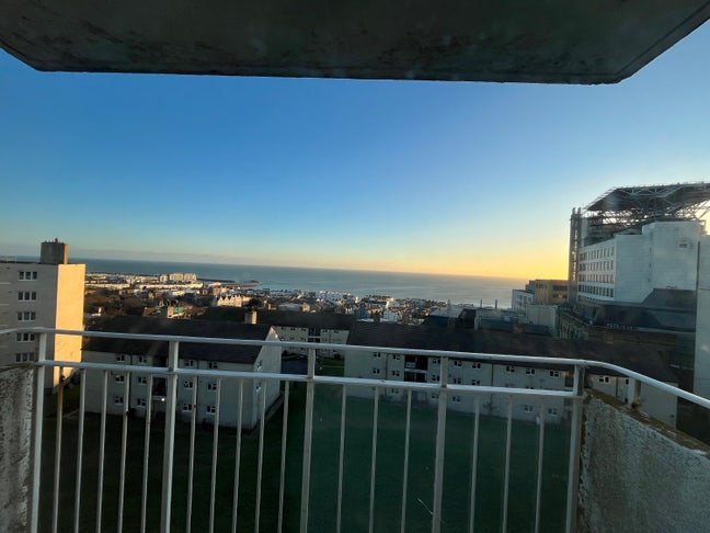Double room in flat with beautiful view of ocean Main Photo