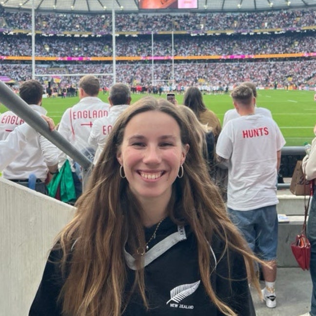 Looking for a flat share near Tower Hill Main Photo