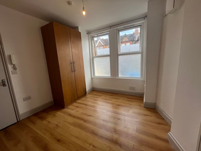 Large Double room with en-suite in Thornton Heath Main Photo