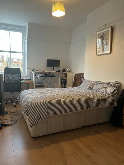 Double room West Hampstead May-August Main Photo