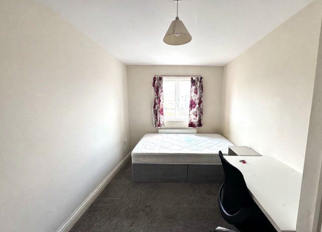 I 1 Min Walk To Shadwell Dlr Main Photo