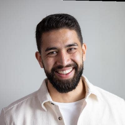 36 year-old male, full-time professional ... Main Photo