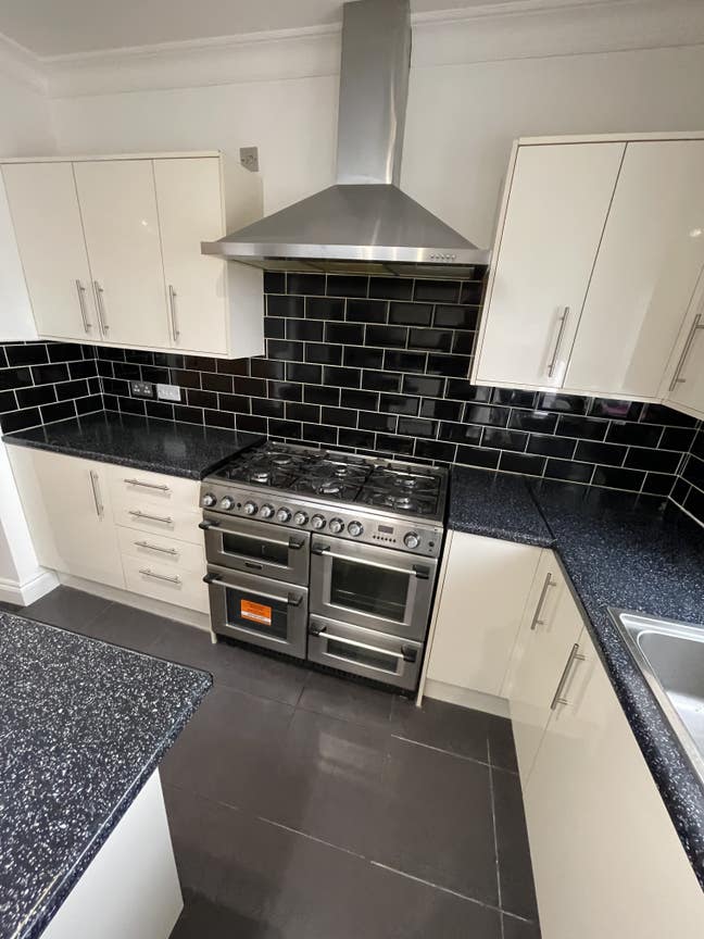 Nice Double Room In East Ham **Couple Welcome** Main Photo