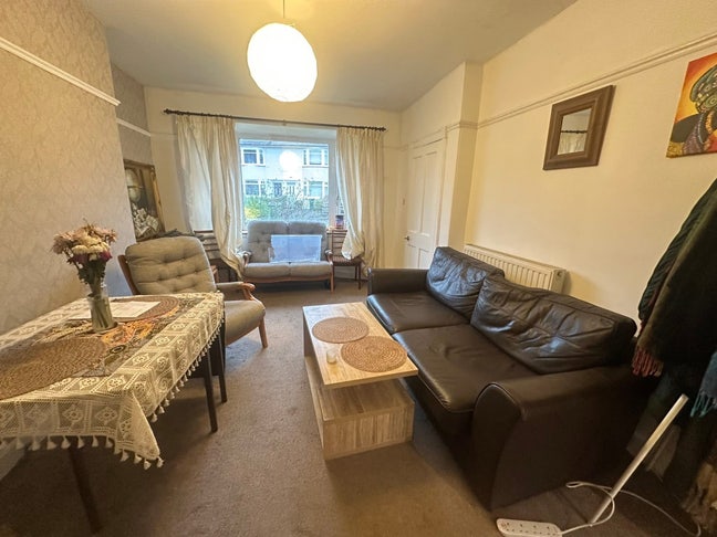 Room Available Near Bruntsfield & Morningside Main Photo