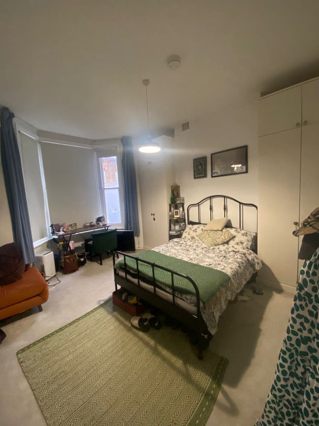 Spare Room Takeover – Westbourne Park (March Move) Main Photo