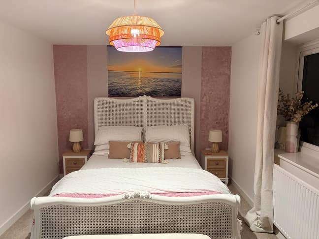 Double room to rent  Main Photo