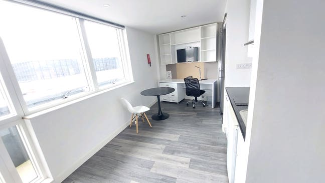 Tenancy Takeover - Large Double Bed Studio,  Miura Main Photo