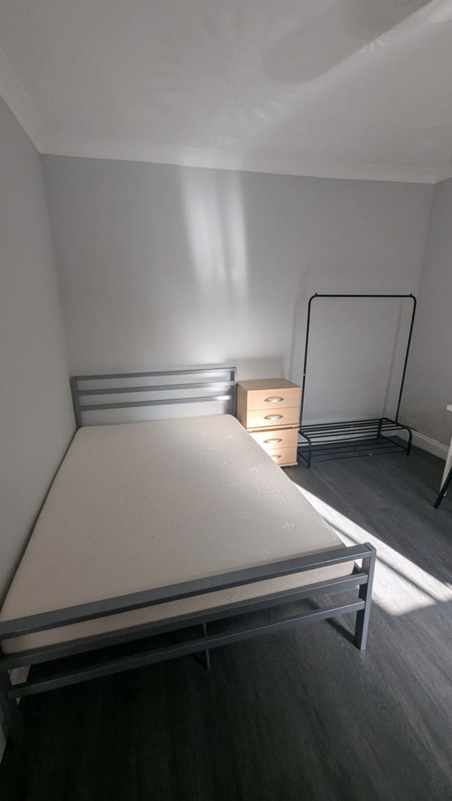 Takeover Tenancy  Main Photo