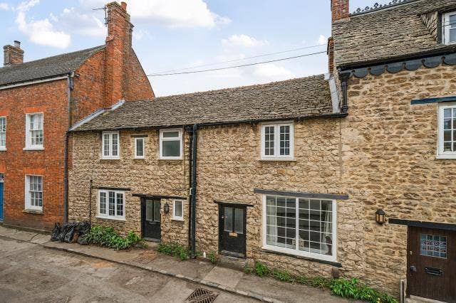 Double room in cosy cottage Main Photo