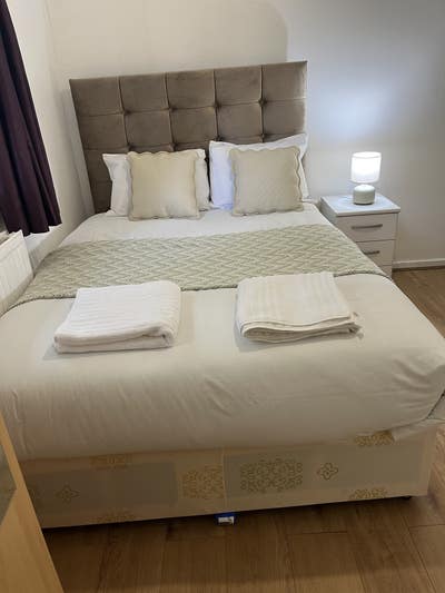Luxury en-suite couple /single Main Photo