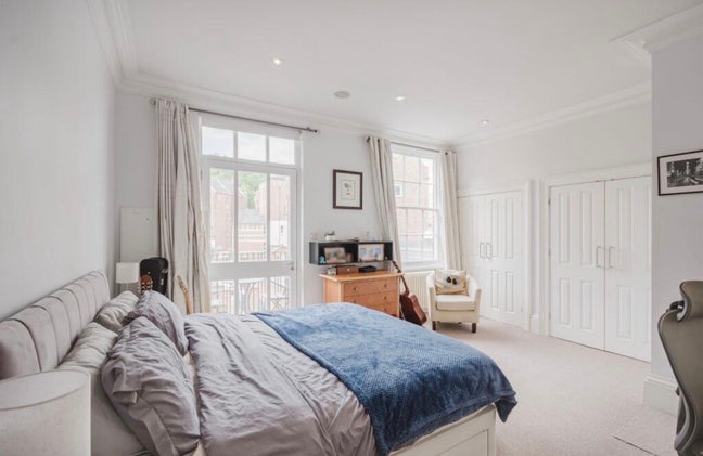 Flat in city centre  Main Photo