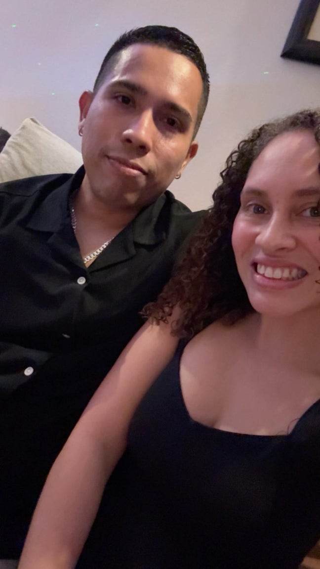 Room needed by professional couple Main Photo