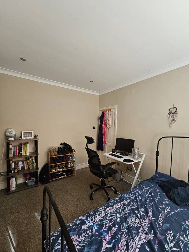 Spacious Double Room - Tooting Broadway Main Photo
