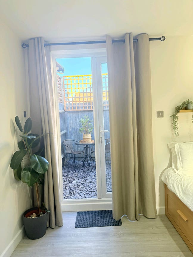 Newly Converted compact studio with private garden Main Photo