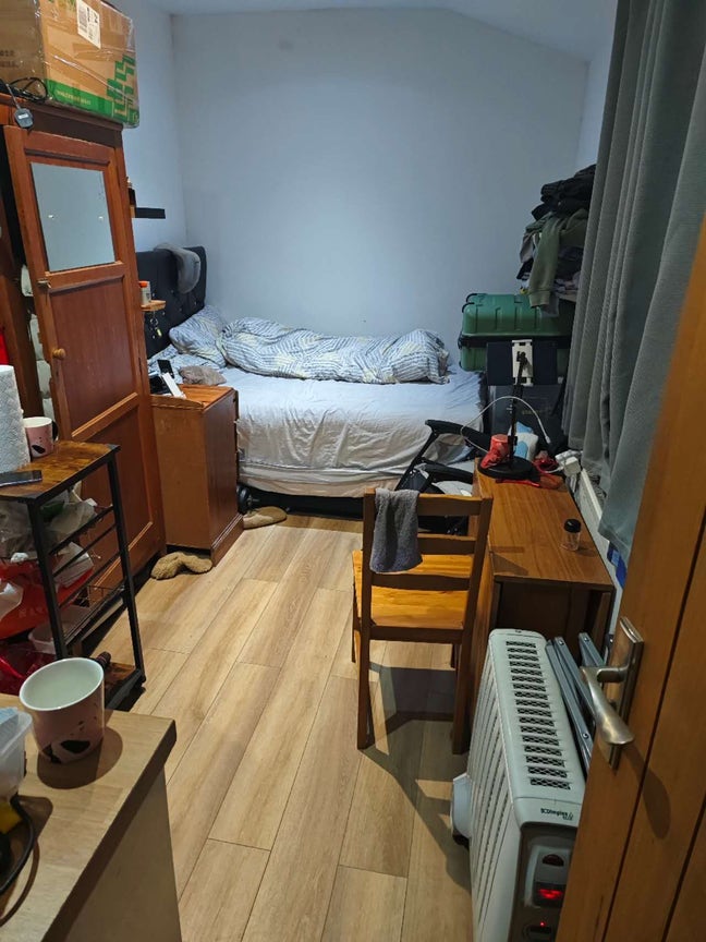 Studio to let  Main Photo