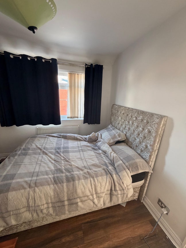 Shared apartment  Main Photo