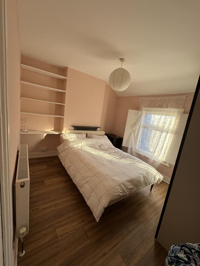 Master Bedroom Main Photo