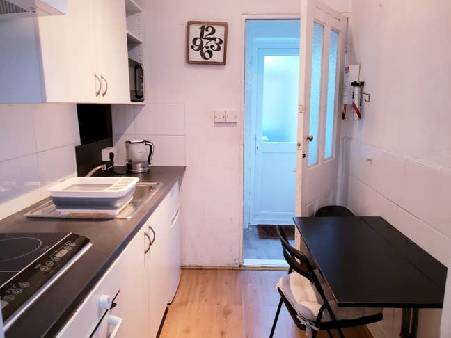 Self Contained Garden Studio N8 Crouch End Main Photo