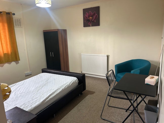 Double Room to let Main Photo