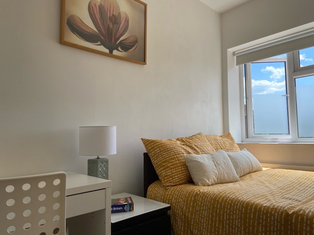 ENSUITE Double Rooms from &pound;675 Main Photo