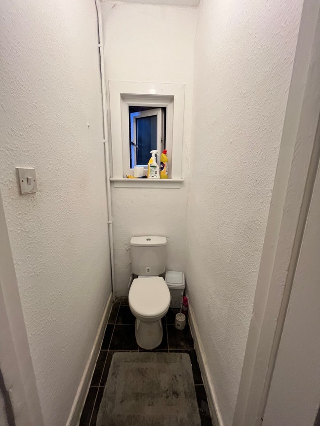 Beautiful double bedroom next to Wimbledon park Main Photo