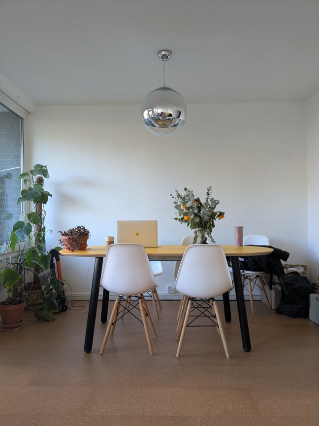 Bright and Sunny 2 Bed Flat (Short Let) Bills Inc. Main Photo