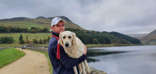 Hi, I’m a full time manager, working around... Main Photo