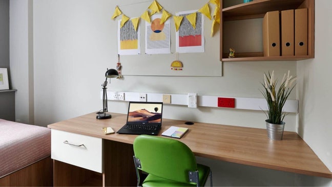 Exeter Uni Accommodation from &pound;160pw Main Photo