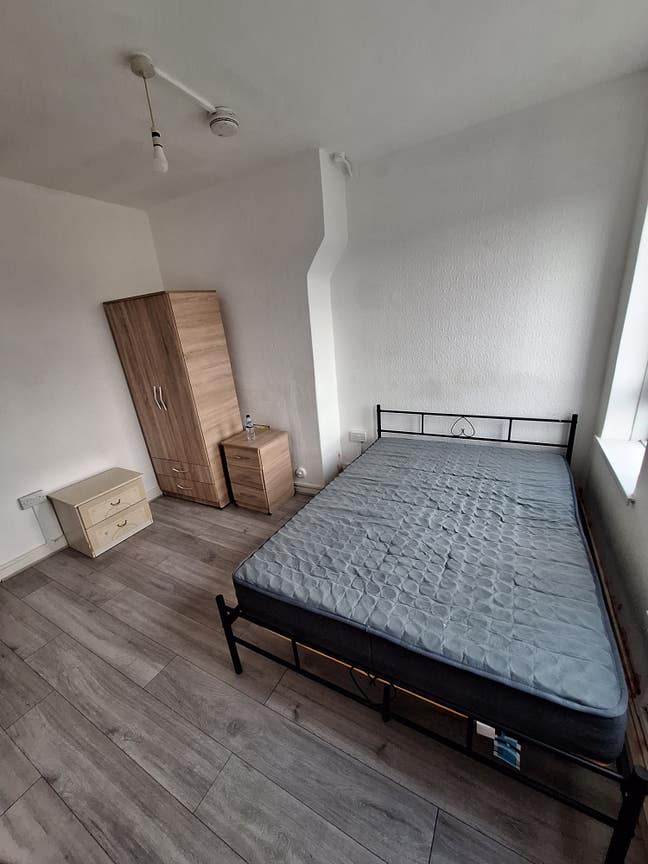 Double Room for Rent Main Photo