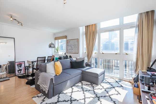 Spacious 1-bed seconds from Brick Lane Main Photo