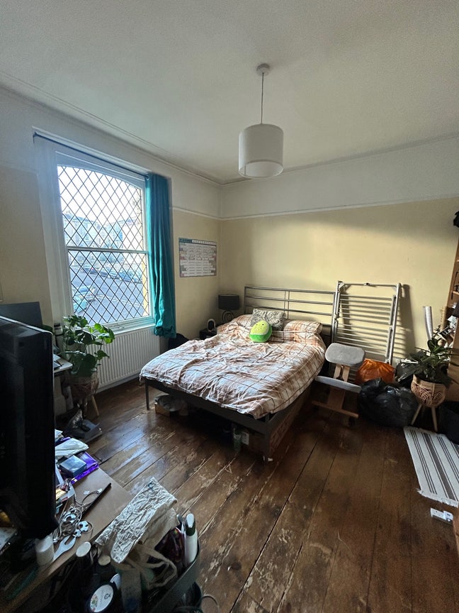 Double Room - Cotham Shared House Main Photo