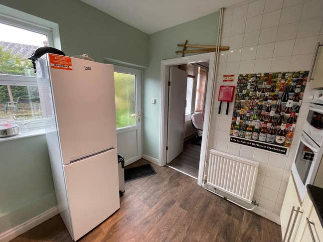 Replacement Tennant for 3/4 Bed Room Main Photo