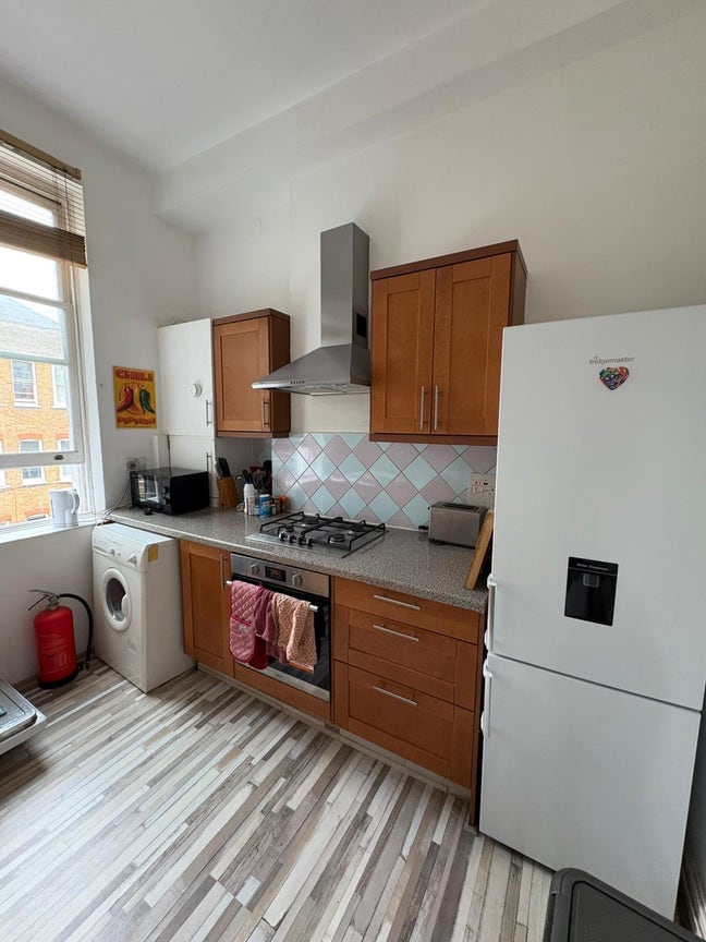 Two Cozy Double Rooms in Earl’s Court (From Feb) Main Photo