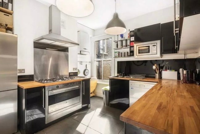 3 weeks sublet - Bright large double room Main Photo