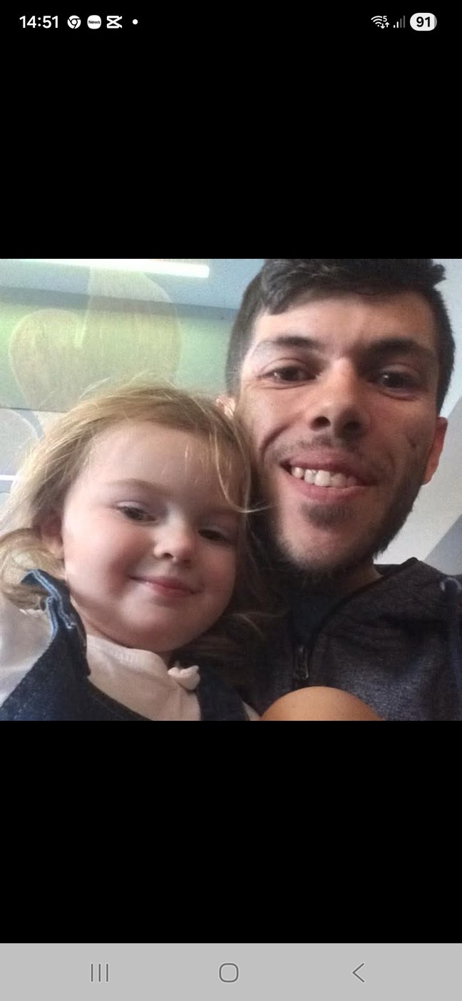 LOOKING FOR A SPARE ROOM TO RENT Main Photo