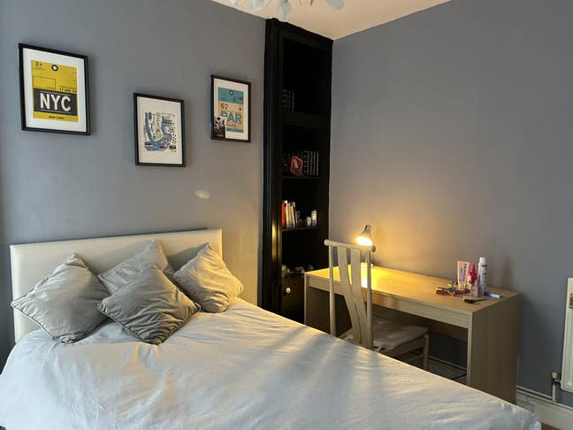 N1 double room available all bills included  Main Photo