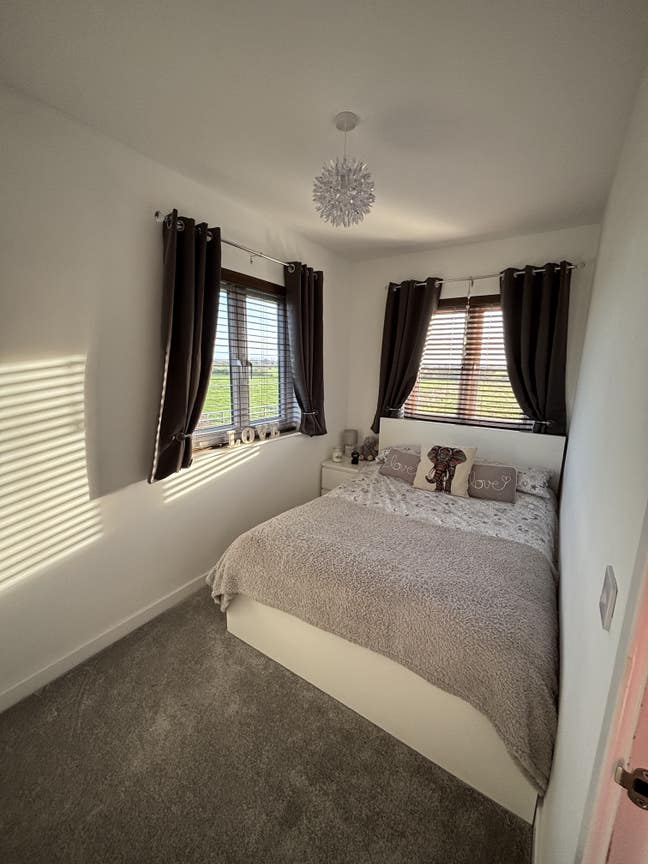 Double bedroom  Main Photo