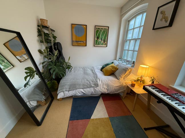 Double Bedroom and Private Bathroom - Spitalfields Main Photo
