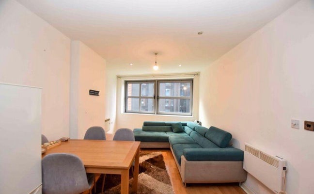 Double room near manchester city center Main Photo