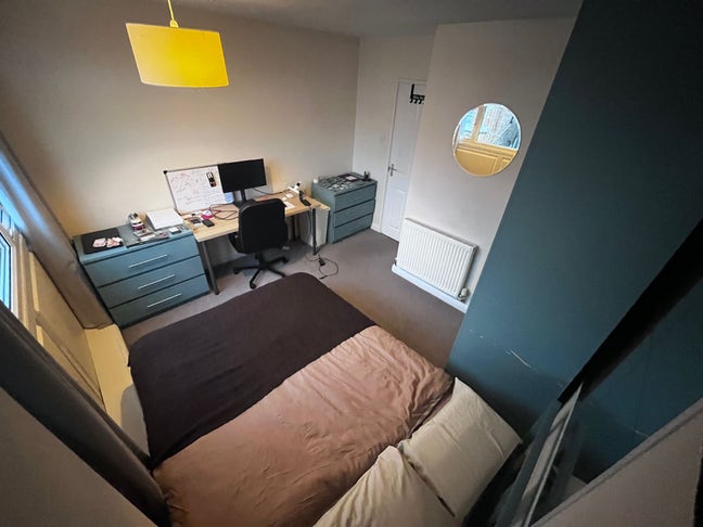 Room in Clapham Common - Available from Jan Main Photo