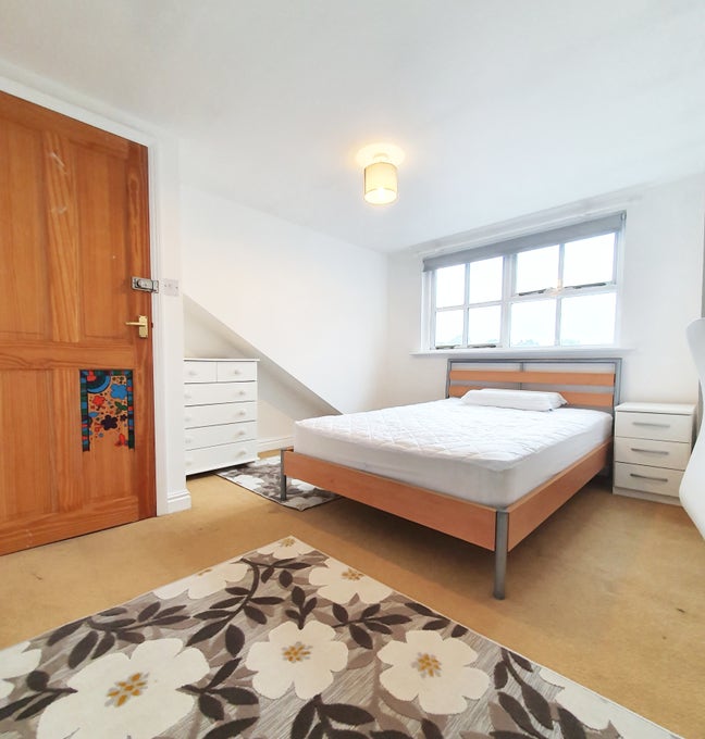  House share Newport PO30  Main Photo