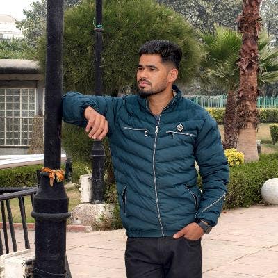 Student Male seeks a single or double room Main Photo