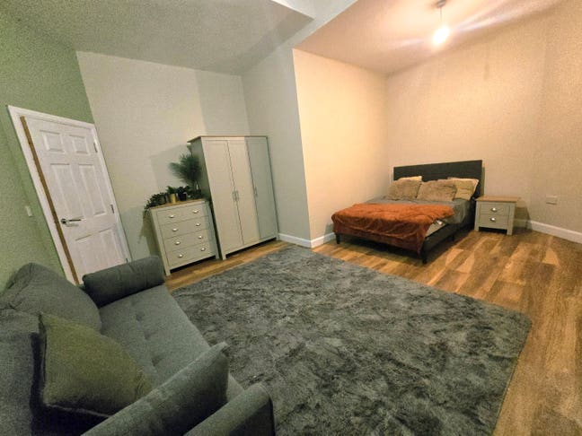 Very Large room available in Royston  Main Photo