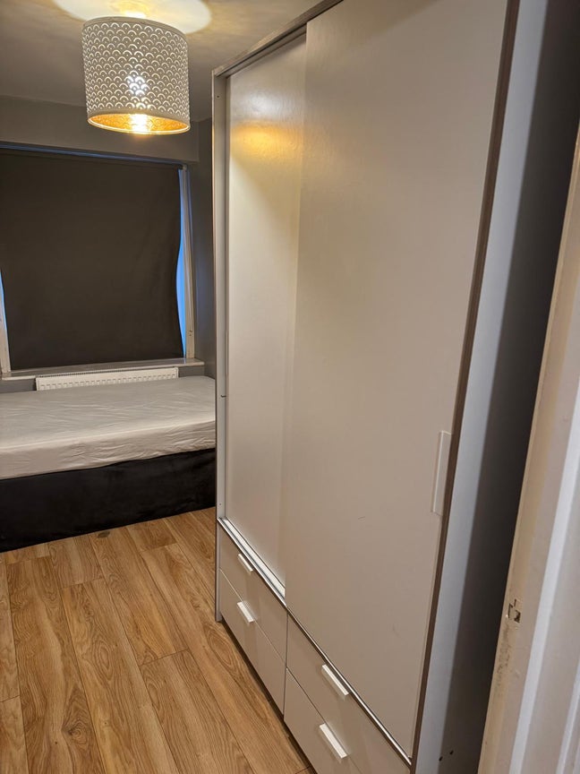 Room at West Croydon close to the station  Main Photo