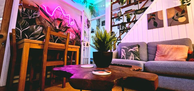 Double Room - Friendly, Calm Shared Townhouse Clos Main Photo