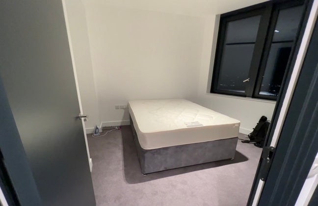 Amory Tower Flat to rent  Main Photo