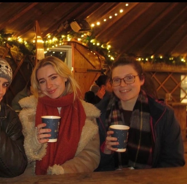 Looking to buddy up or 2 Rooms in NE London :))  Main Photo