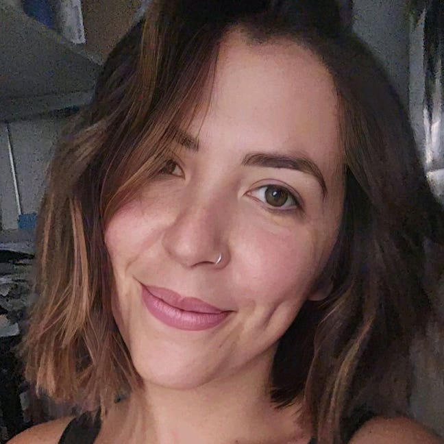 Please read below. Main Photo